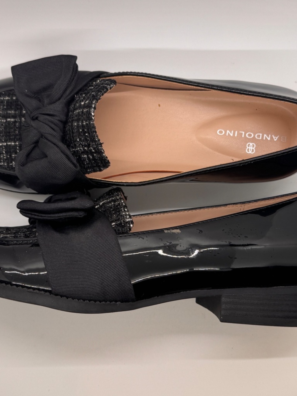 Bandolino Black Patent Loafers with Bow & Tweed Detail Women’s Size 7.5 Dress Sh - Picture 2 of 7